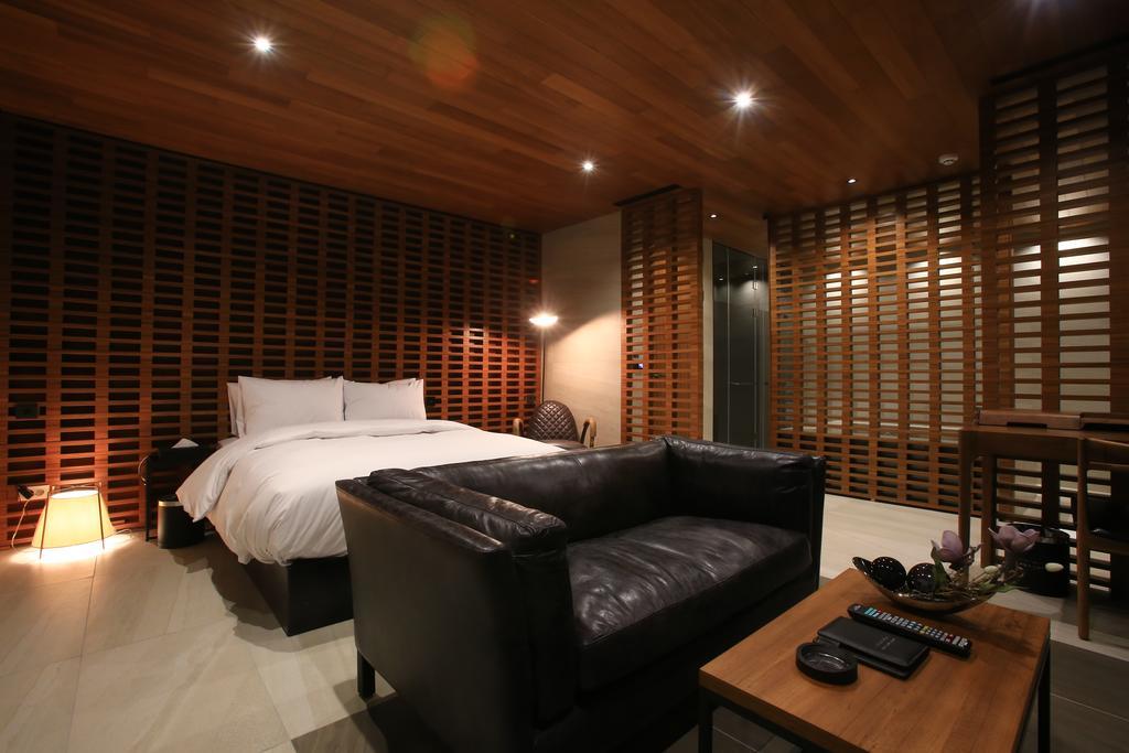 Hotel The Artist Yeoksam Seoul Exterior photo