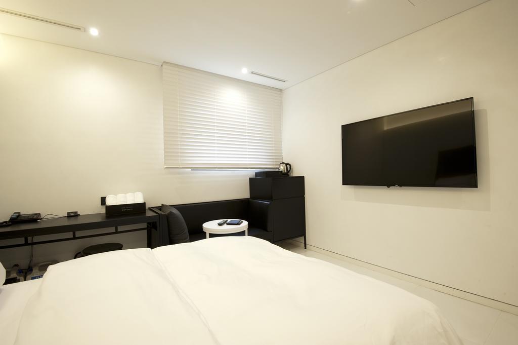 Hotel The Artist Yeoksam Seoul Exterior photo