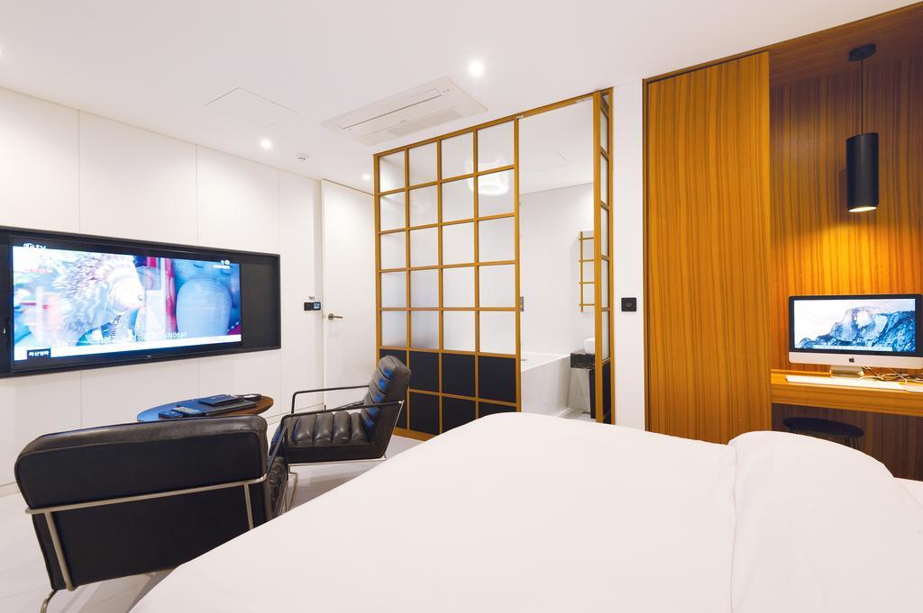Hotel The Artist Yeoksam Seoul Exterior photo